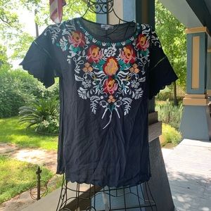 Embroidered with colorful flowers dark blue top🌸